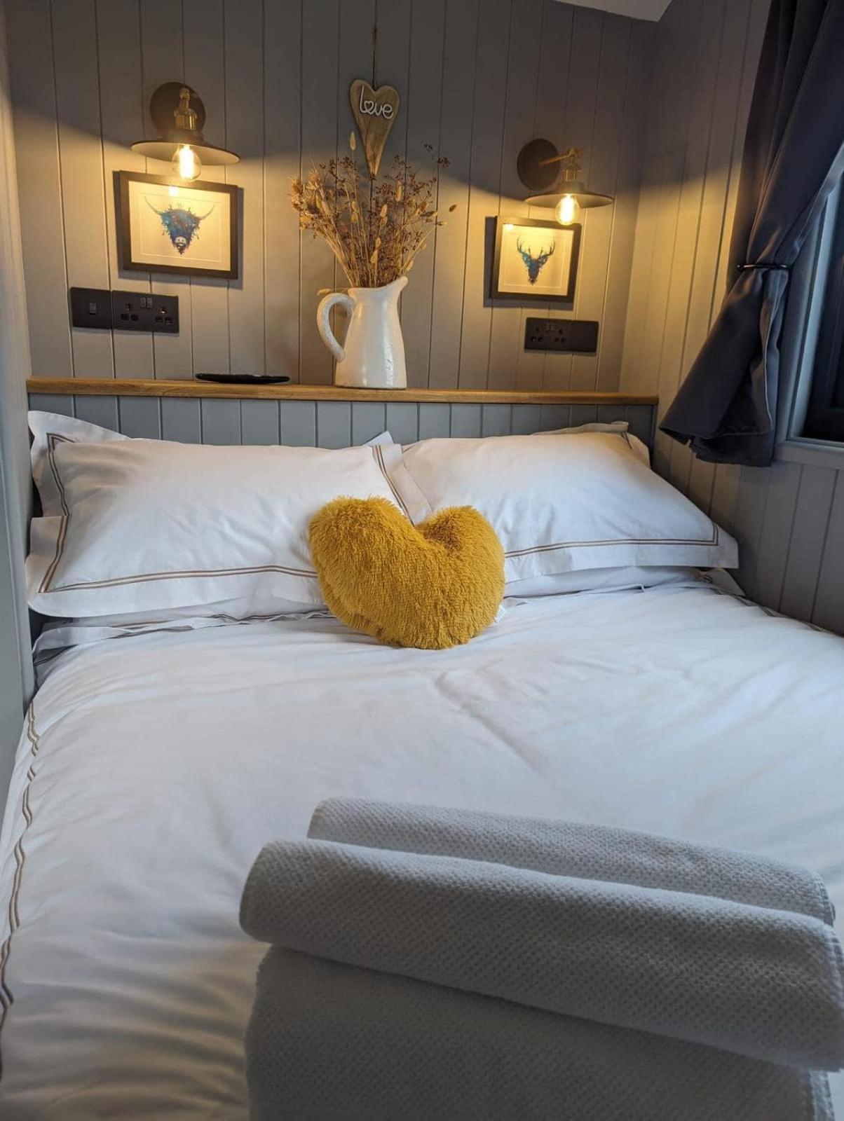 Rusty Duck Retreat Shepherds Hut Shedfield Εξωτερικό φωτογραφία
