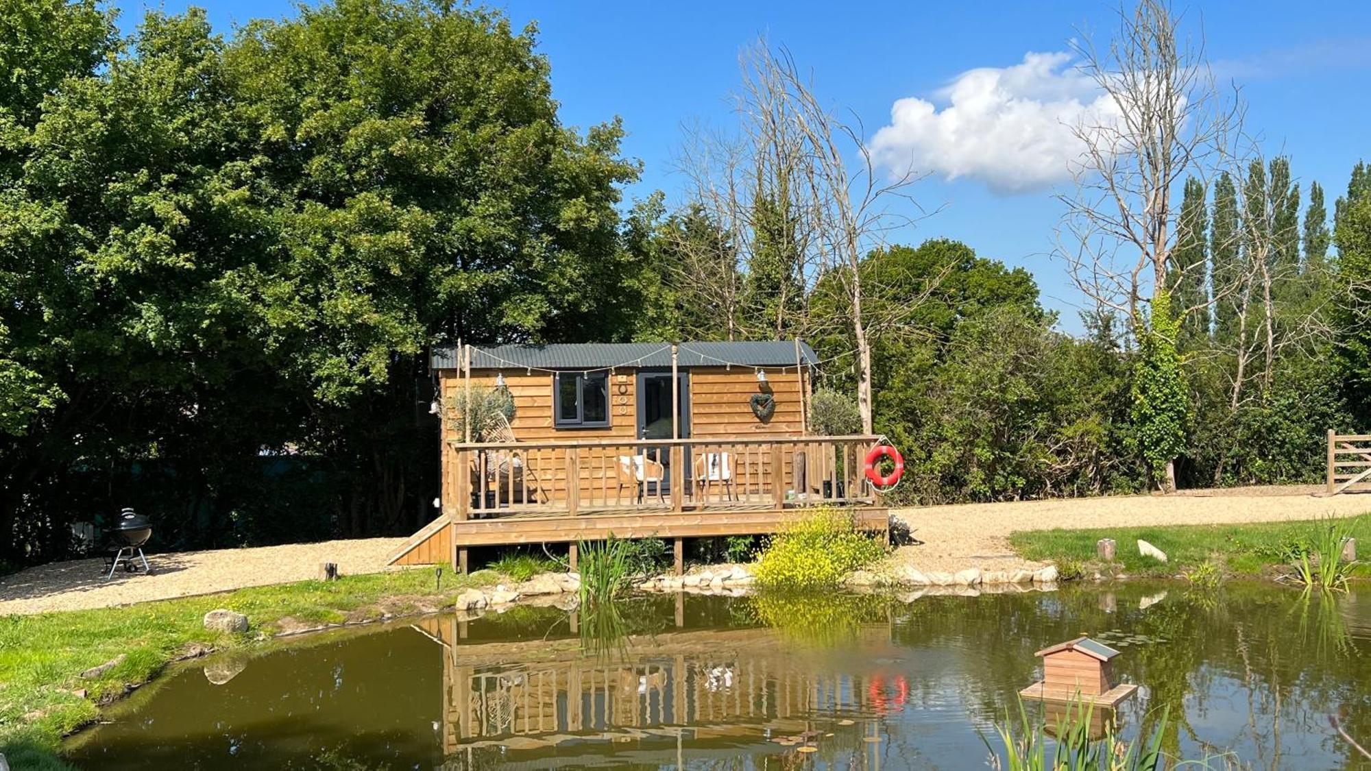 Rusty Duck Retreat Shepherds Hut Shedfield Εξωτερικό φωτογραφία